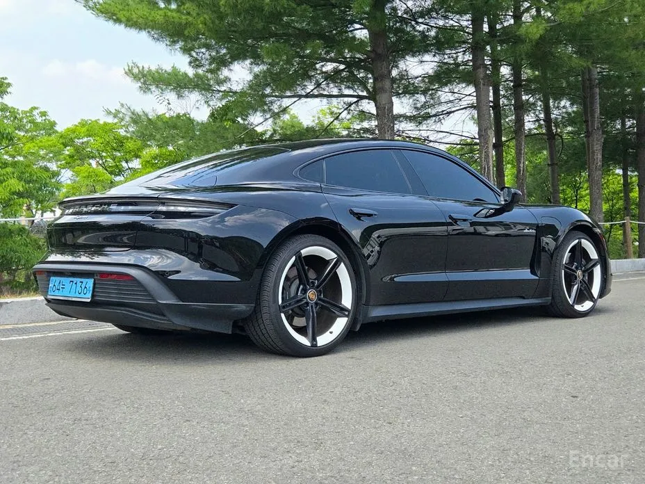 Porsche Taycan 2020 Base