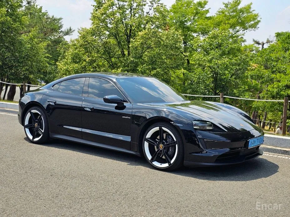 Porsche Taycan 2020 Base