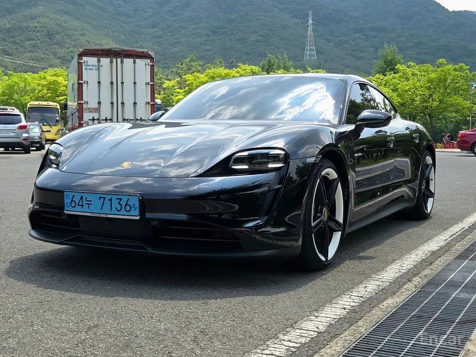 Porsche Taycan 2020 Base