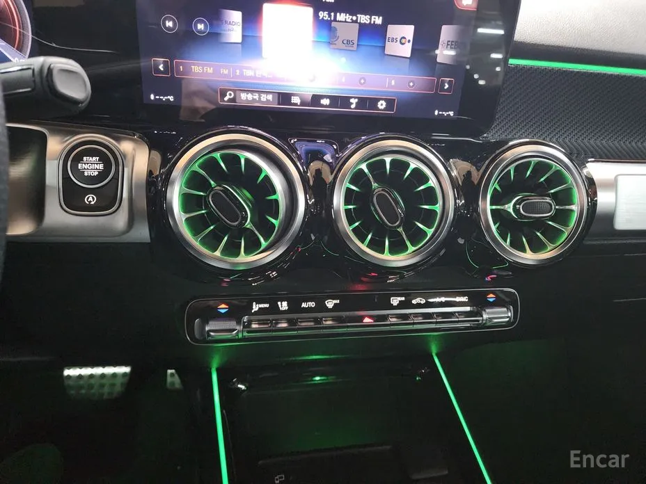 Mercedes-Benz GLB-Class 2020 GLB250 4MATIC