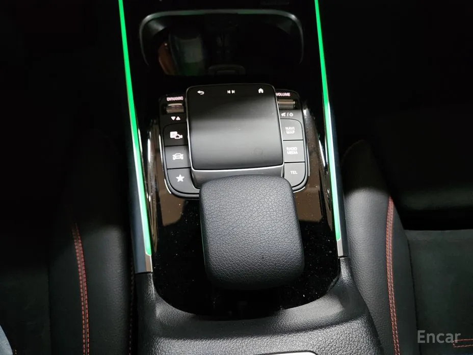 Mercedes-Benz GLB-Class 2020 GLB250 4MATIC