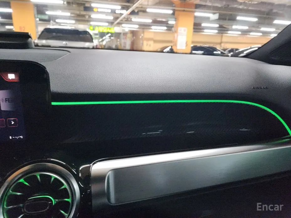 Mercedes-Benz GLB-Class 2020 GLB250 4MATIC