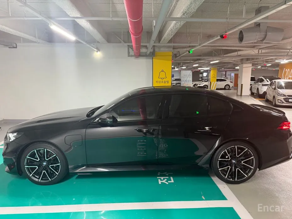 BMW M5 2024 M5 Sedan