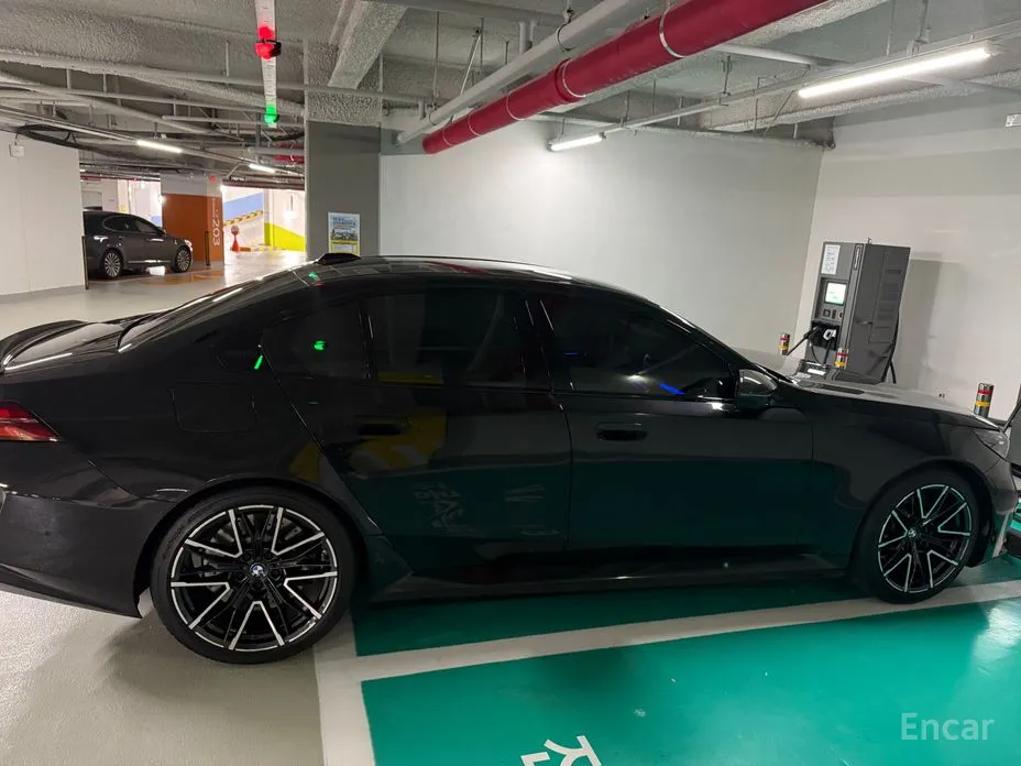 BMW M5 2024 M5 Sedan