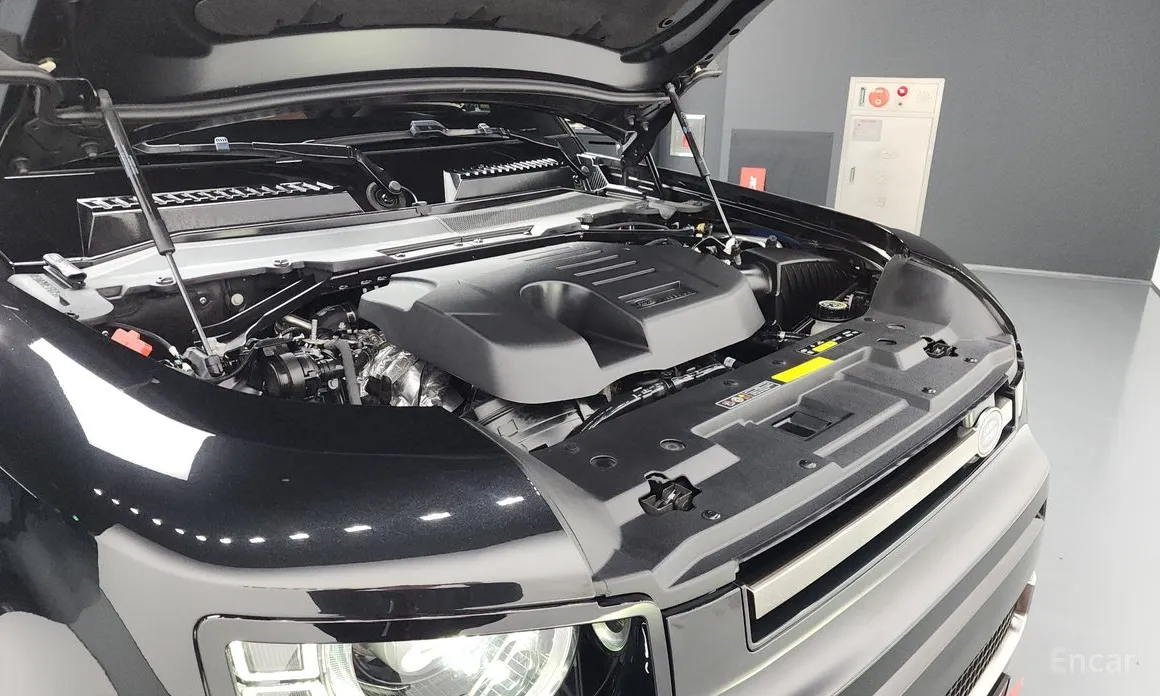 Land Rover Defender 2020 110 P400 X