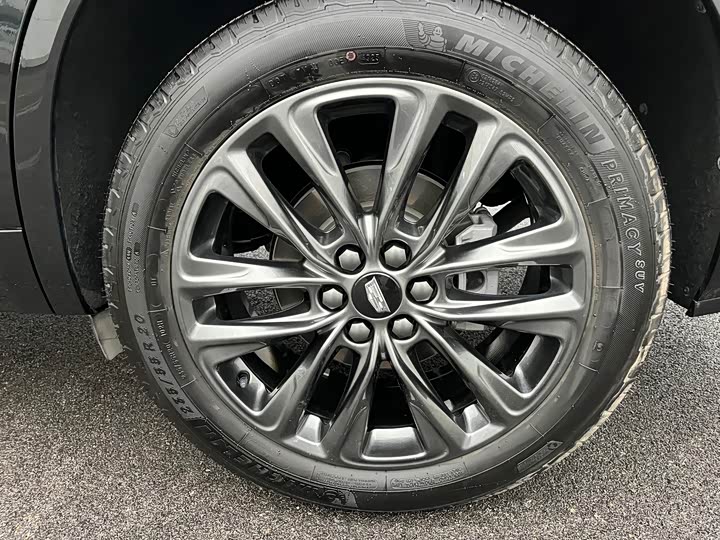 Cadillac XT6 2025 2025款 2.0T 六座四驱尊贵行政黑标版
