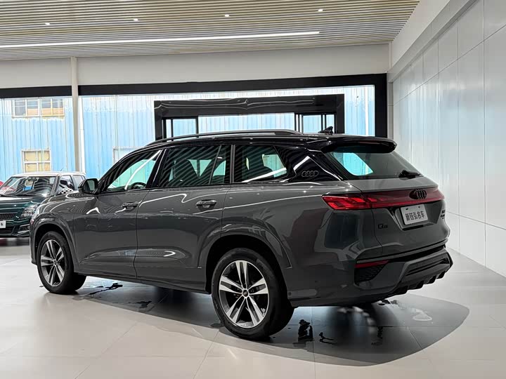 Audi Q6 2023 2023款 45 TFSI quattro 齐云型 飞骑套装