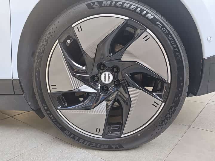 HiPhi Z 2023 2023款 五座版