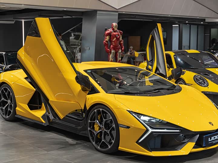 Lamborghini Revuelto 2023 2023款 6.5L PHEV标准版