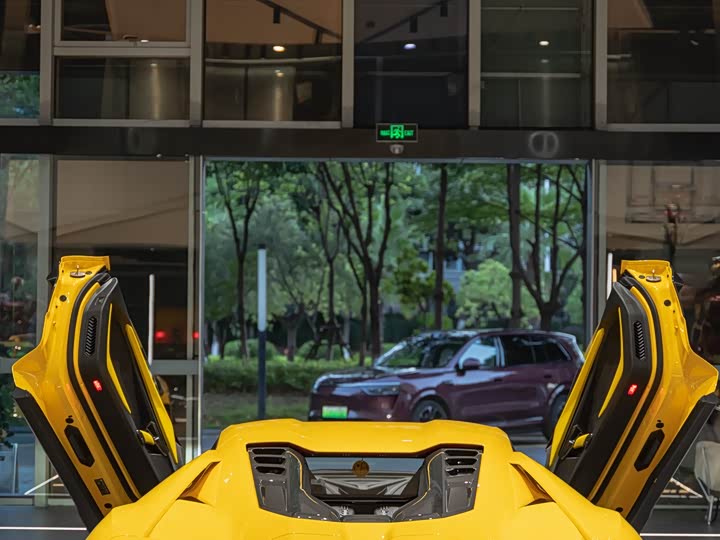 Lamborghini Revuelto 2023 2023款 6.5L PHEV标准版