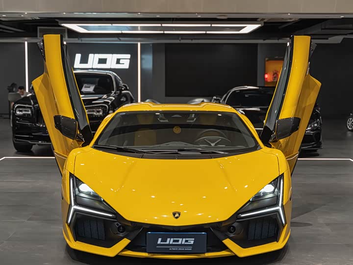 Lamborghini Revuelto 2023 2023款 6.5L PHEV标准版