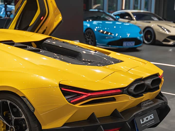 Lamborghini Revuelto 2023 2023款 6.5L PHEV标准版