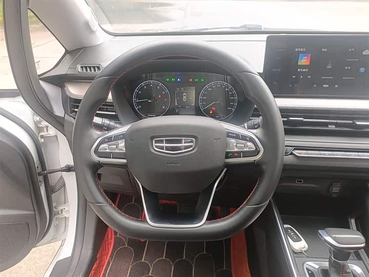 Geely Vision X3 2021 2021款 PRO 1.5L CVT尊贵型