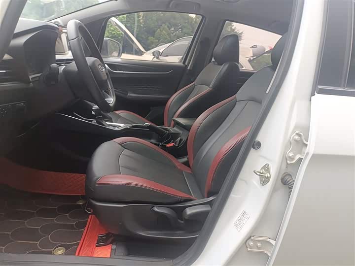 Geely Vision X3 2021 2021款 PRO 1.5L CVT尊贵型