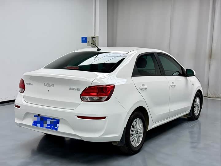 Kia Pegas 2020 2020款 改款 1.4L 自动舒适天窗版