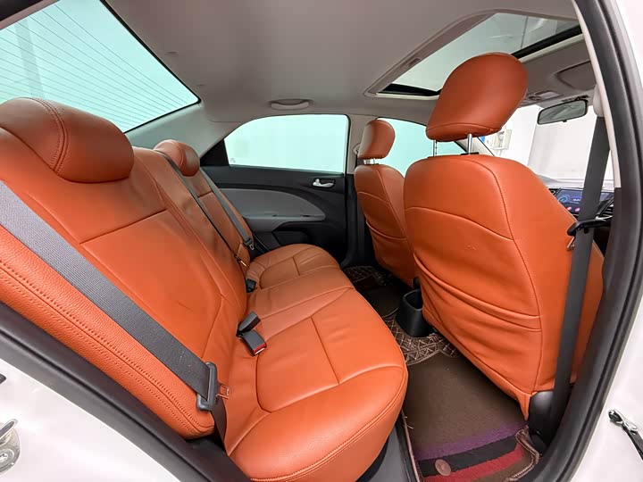 Kia Pegas 2020 2020款 改款 1.4L 自动舒适天窗版