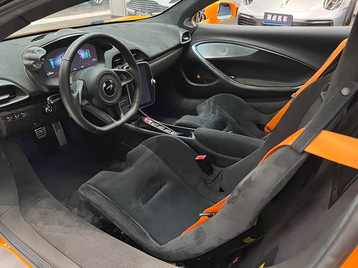 McLaren Artura 2023 2023款 3.0T Hybrid 标准型