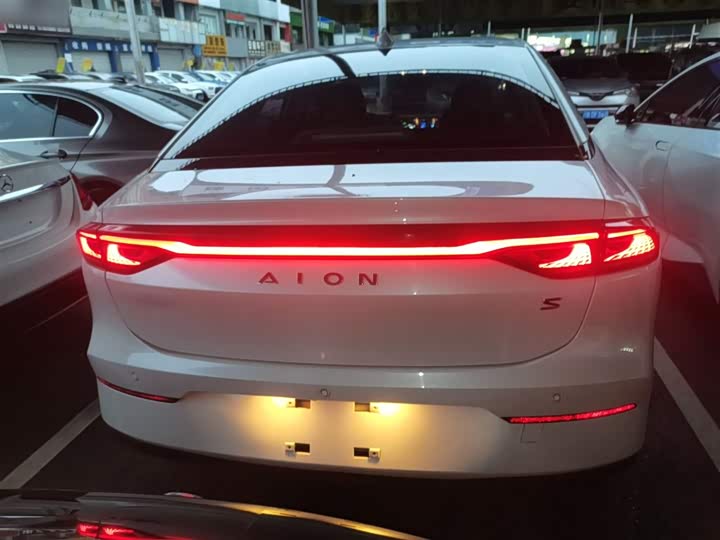 GAC Aion S 2023 2023款 魅 580 磷酸铁锂