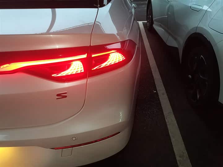 GAC Aion S 2023 2023款 魅 580 磷酸铁锂