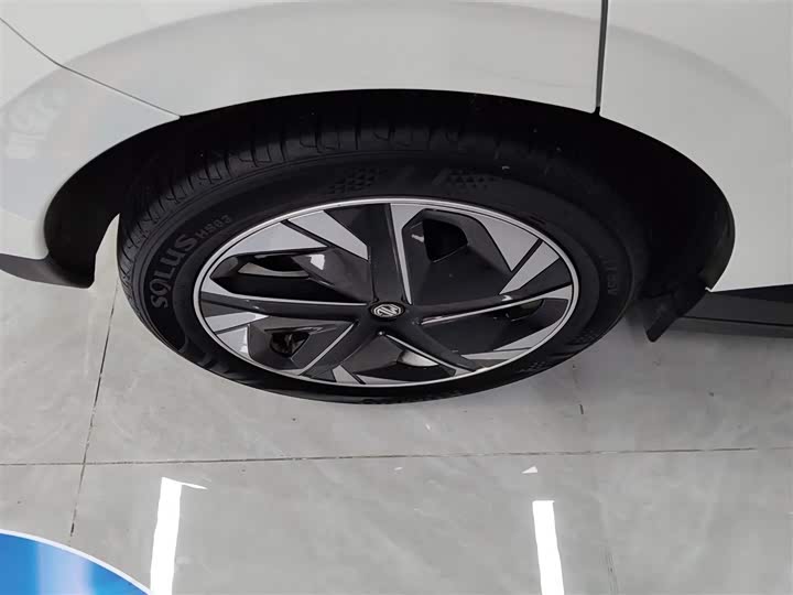 MG Motor 4 EV 2023 2023款 415km 出海冠军版