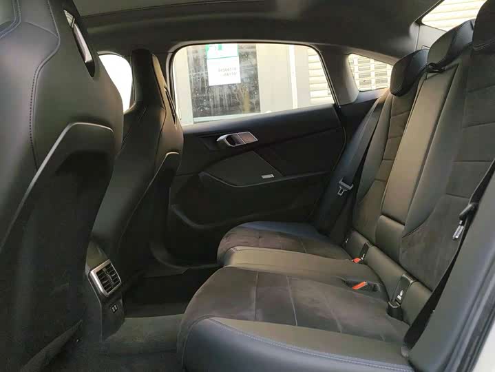 BMW 2 Series 2025 2025款 225L M运动曜夜套装