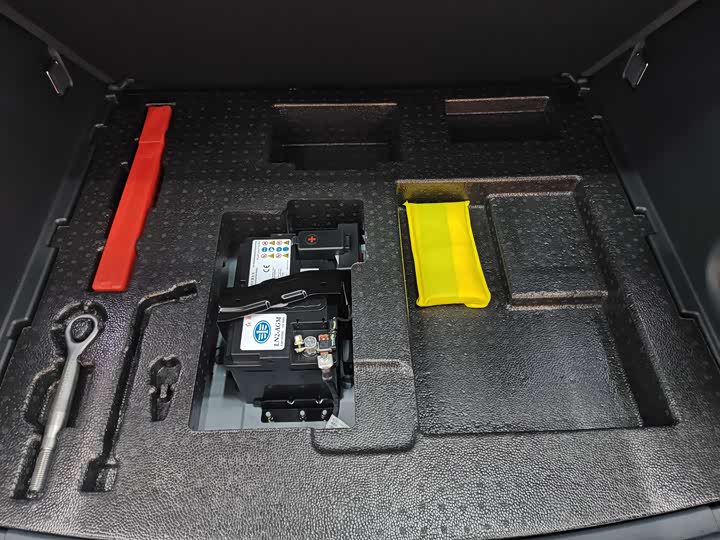 Hongqi HS3 Hybrid 2025 2025款 117km 劲为PLUS版