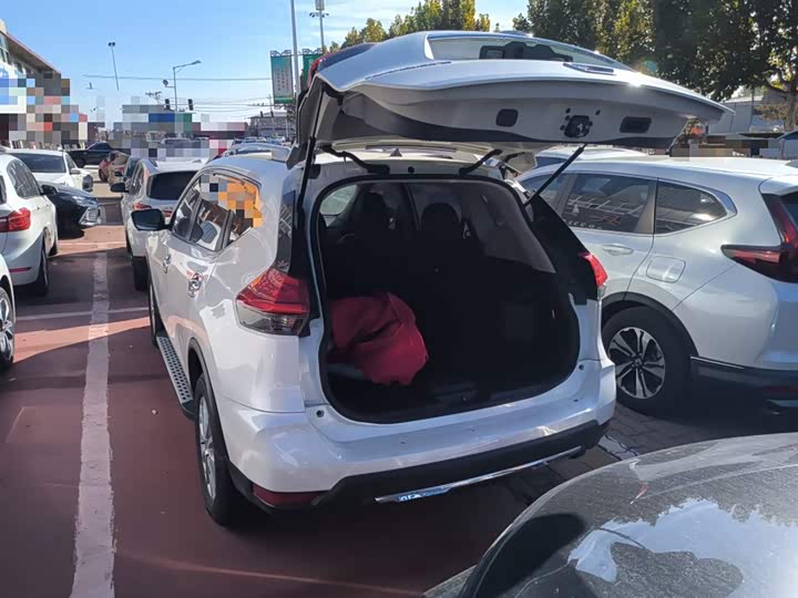 Nissan X-Trail 2023 2023款 经典 2.0L 两驱智联臻享版