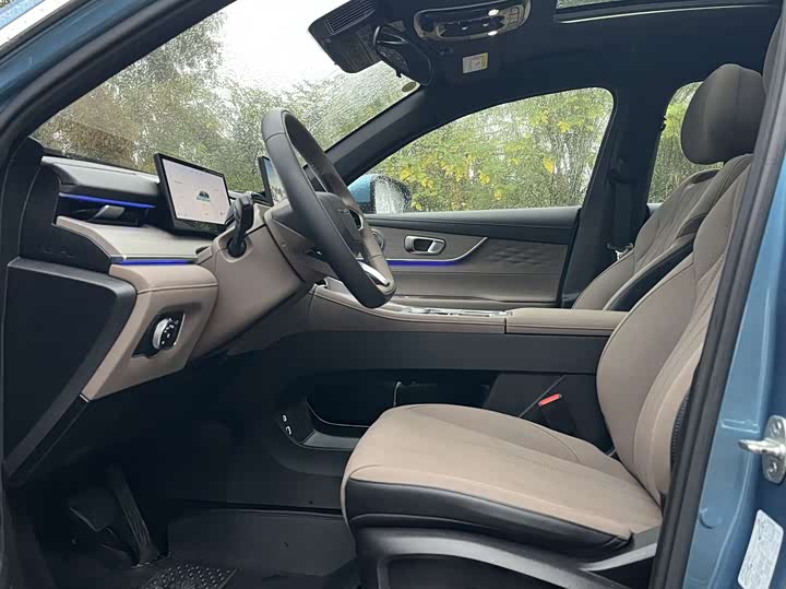 Chery Tiggo 8 Plus C-DM 2025 2025款 1.5T 116km 尊贵型 5座