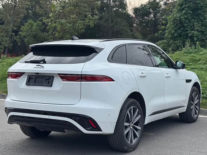 Jaguar F-Pace 2025 2025款 P250 R-Dynamic SE