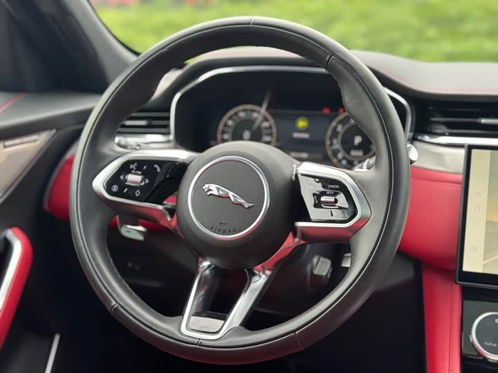 Jaguar F-Pace 2025 2025款 P250 R-Dynamic SE