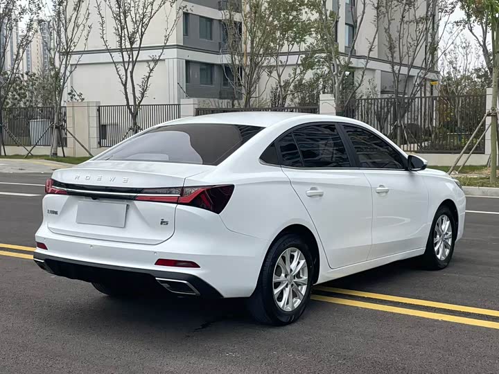Roewe i5 2024 2024款 1.5L CVT尊荣版