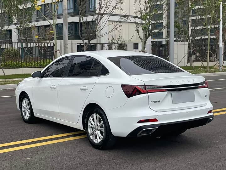 Roewe i5 2024 2024款 1.5L CVT尊荣版
