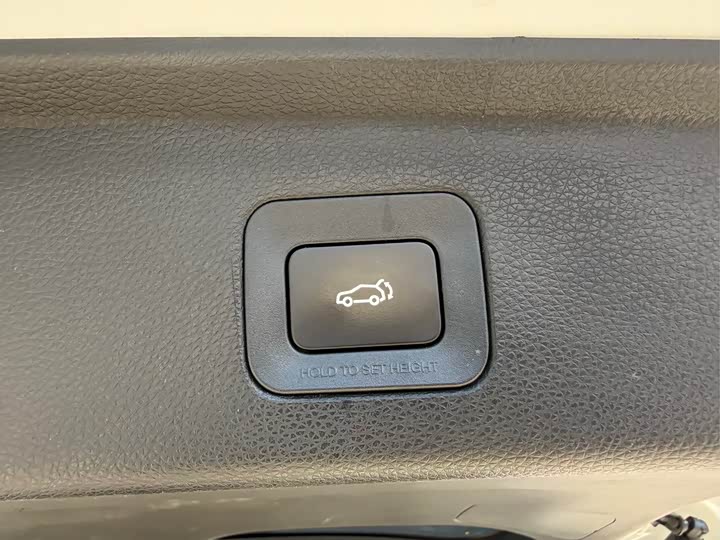 GAC Trumpchi M6 2023 2023款 PRO 270T DCT尊享版