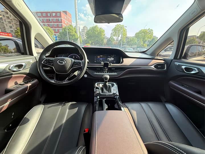 GAC Trumpchi M6 2023 2023款 PRO 270T DCT尊享版