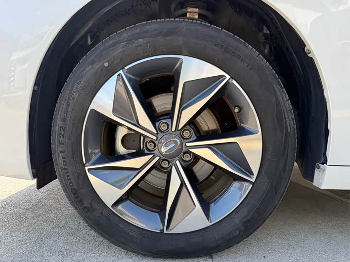 GAC Trumpchi M6 2023 2023款 PRO 270T DCT尊享版