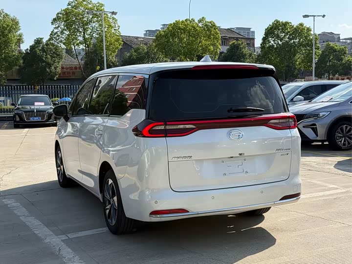 GAC Trumpchi M6 2023 2023款 PRO 270T DCT尊享版