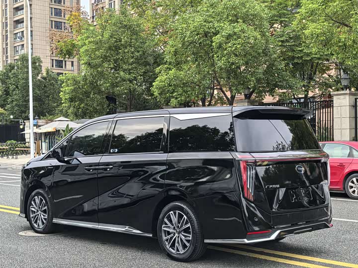 GAC Trumpchi M8 2024 2024款 大师系列 400T 尊贵版