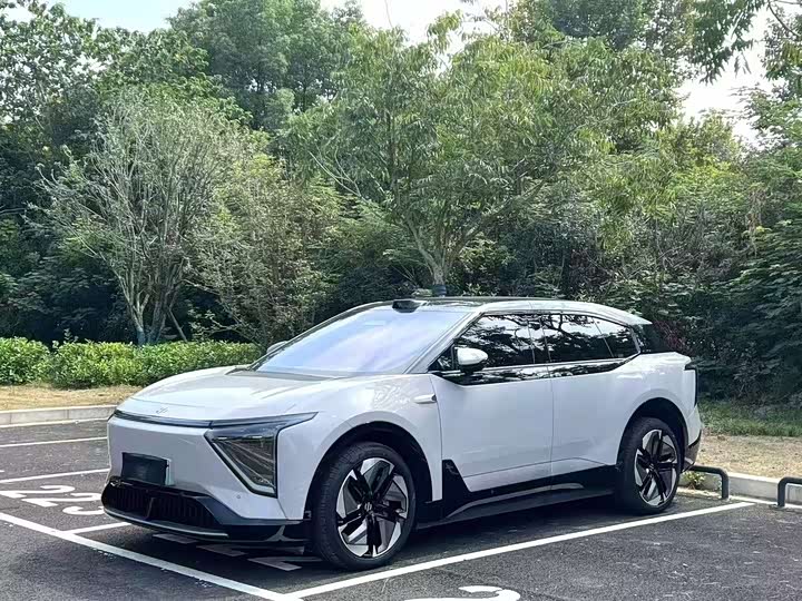HiPhi Y 2023 2023款 560km 先锋版
