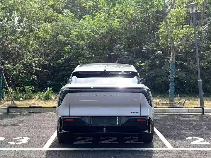HiPhi Y 2023 2023款 560km 先锋版