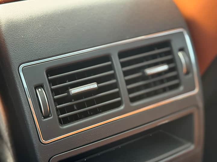 Jaguar F-Pace 2025 2025款 P250 R-Dynamic SE