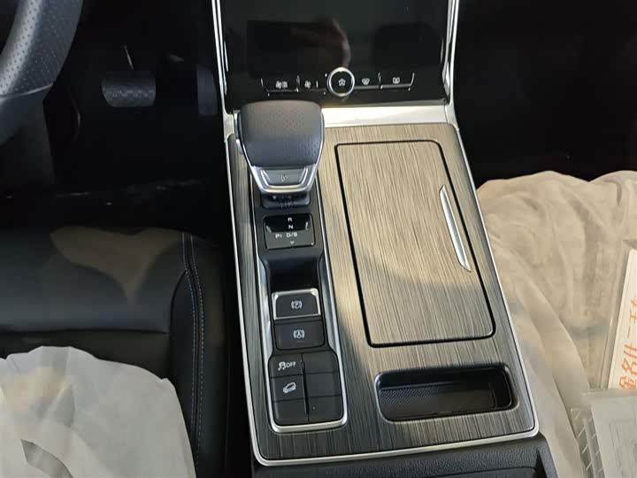 Roewe RX5 2023 2023款 PLUS 330TGI 自动领潮智惠版