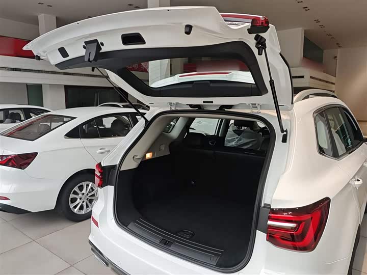 Roewe RX5 2023 2023款 PLUS 330TGI 自动领潮智惠版