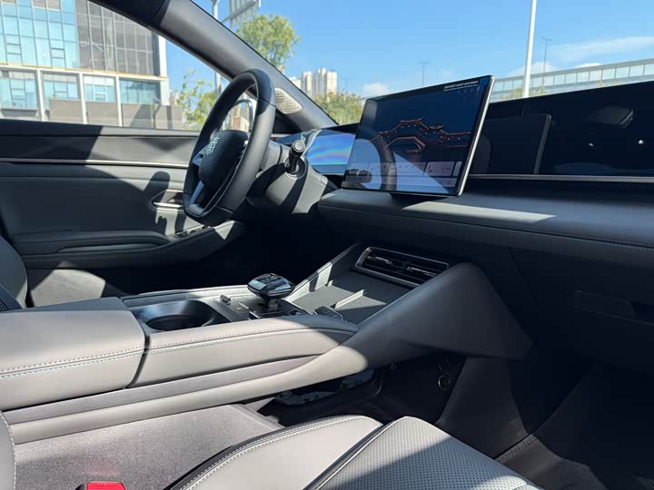 BYD Qin L 2025 2025款 DM-i 智驾版 120KM领先型