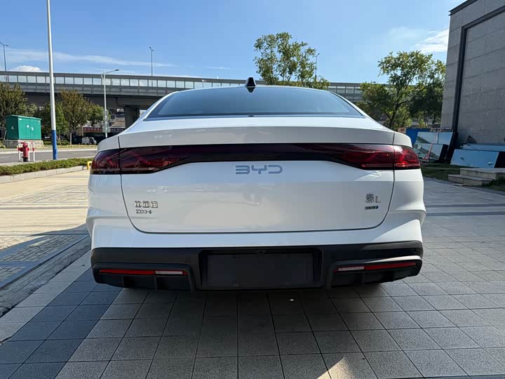 BYD Qin L 2025 2025款 DM-i 智驾版 120KM领先型