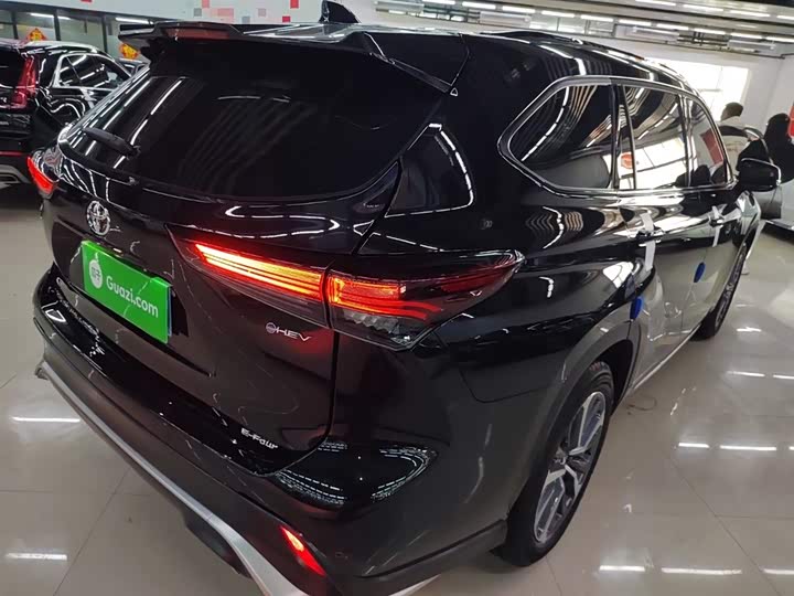 Toyota Crown Kluger 2024 2024款 2.5L HEV四驱豪华版