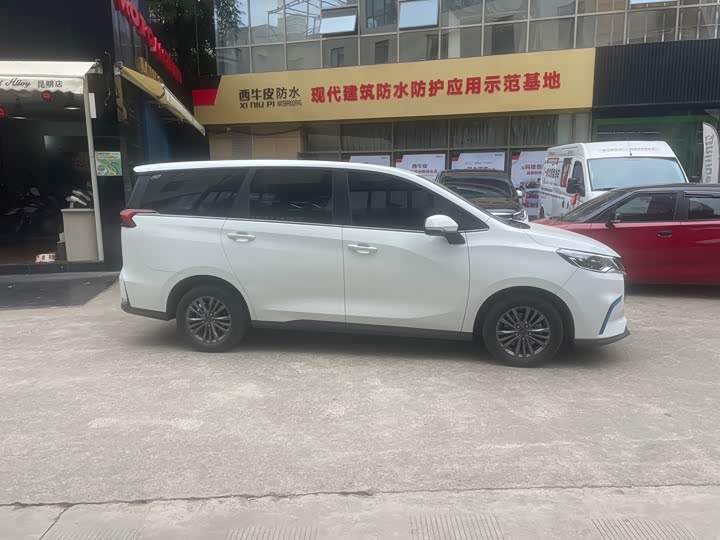 Maxus Mifa 5 2024 2024款 410KM 精英版 七座