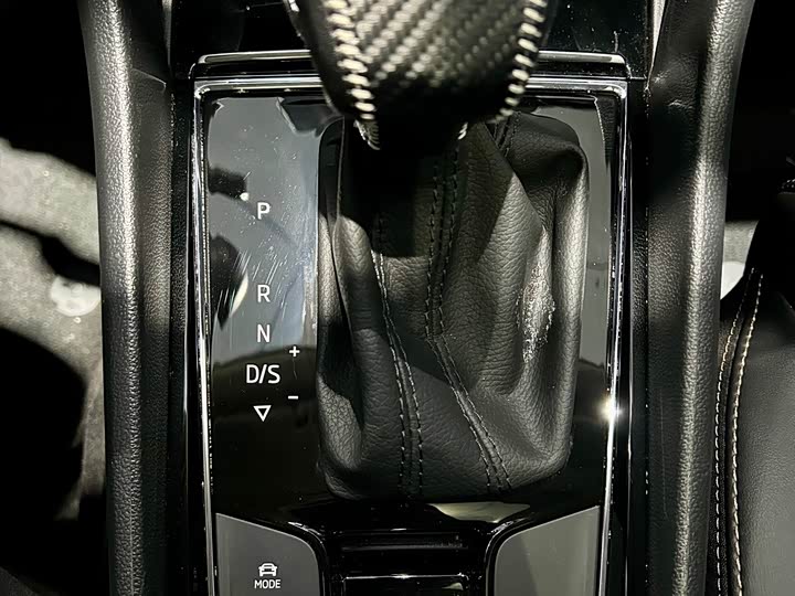 Skoda Kodiaq 2022 2022款 TSI330 7座两驱奢享版