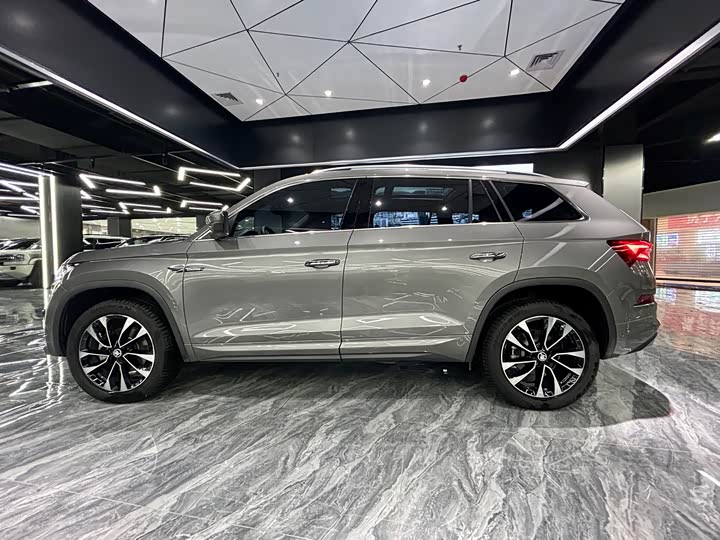 Skoda Kodiaq 2022 2022款 TSI330 7座两驱奢享版