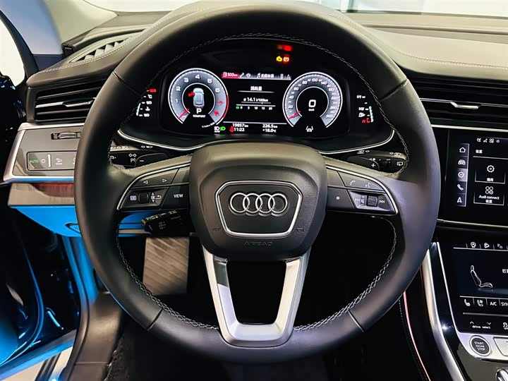 Audi Q8 2024 2024款 55 TFSI 豪华动感型