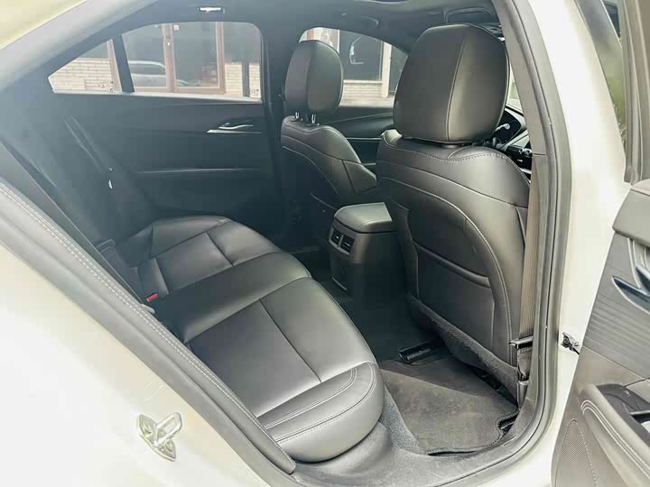 Cadillac CT4 2023 2023款 25T 风尚型